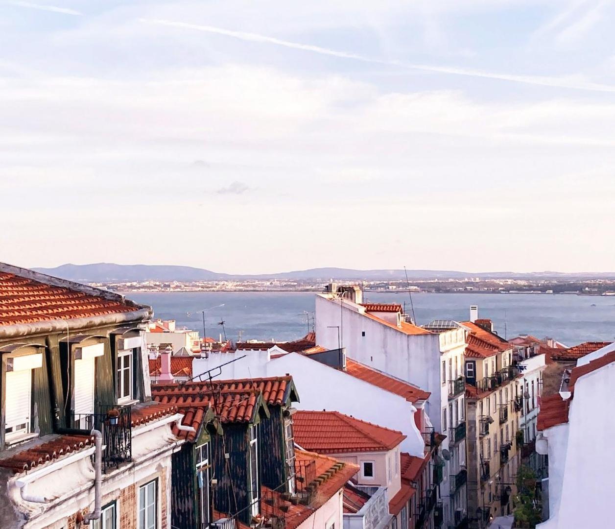 Guestready - Rare Terrace Apt, Historic Center Lisboa Exterior foto