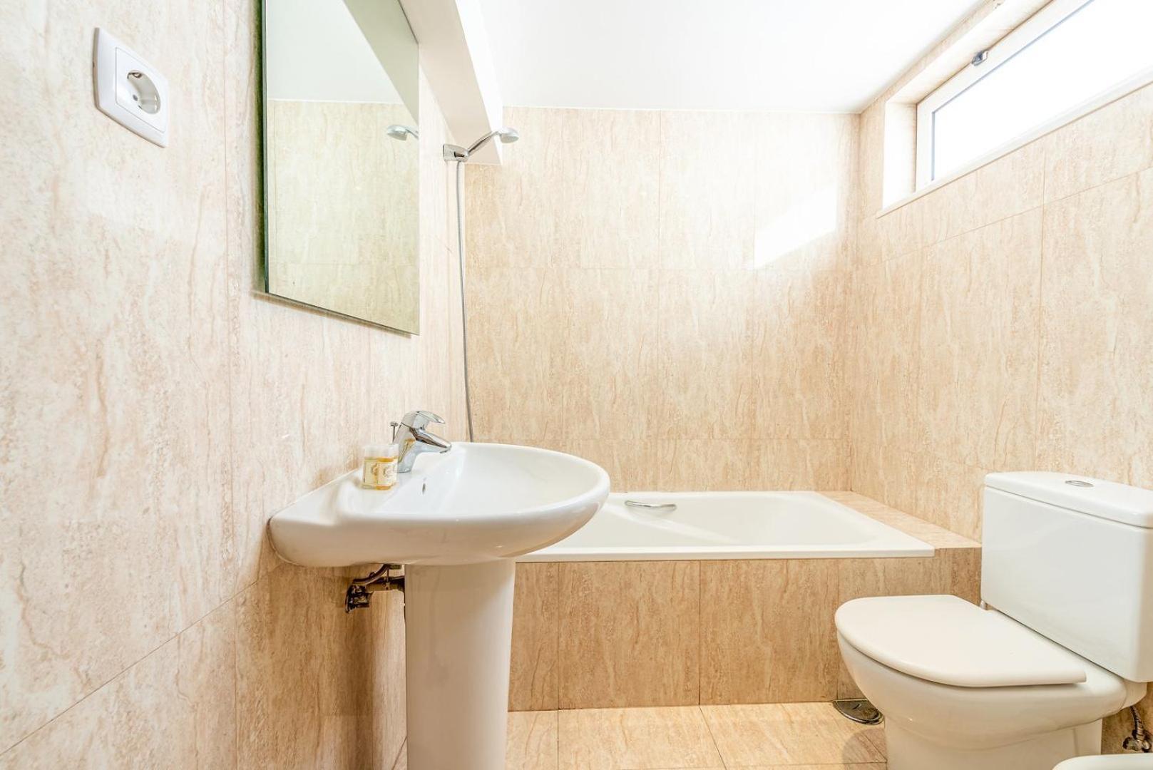 Guestready - Rare Terrace Apt, Historic Center Lisboa Exterior foto